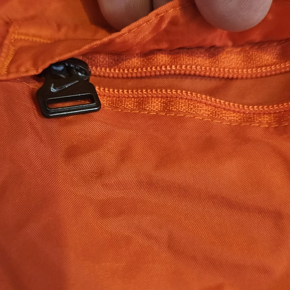 NIKE Men's Swim Trunks Shorts Size L LINED Orange Side Pockets Back Zip Pocket
